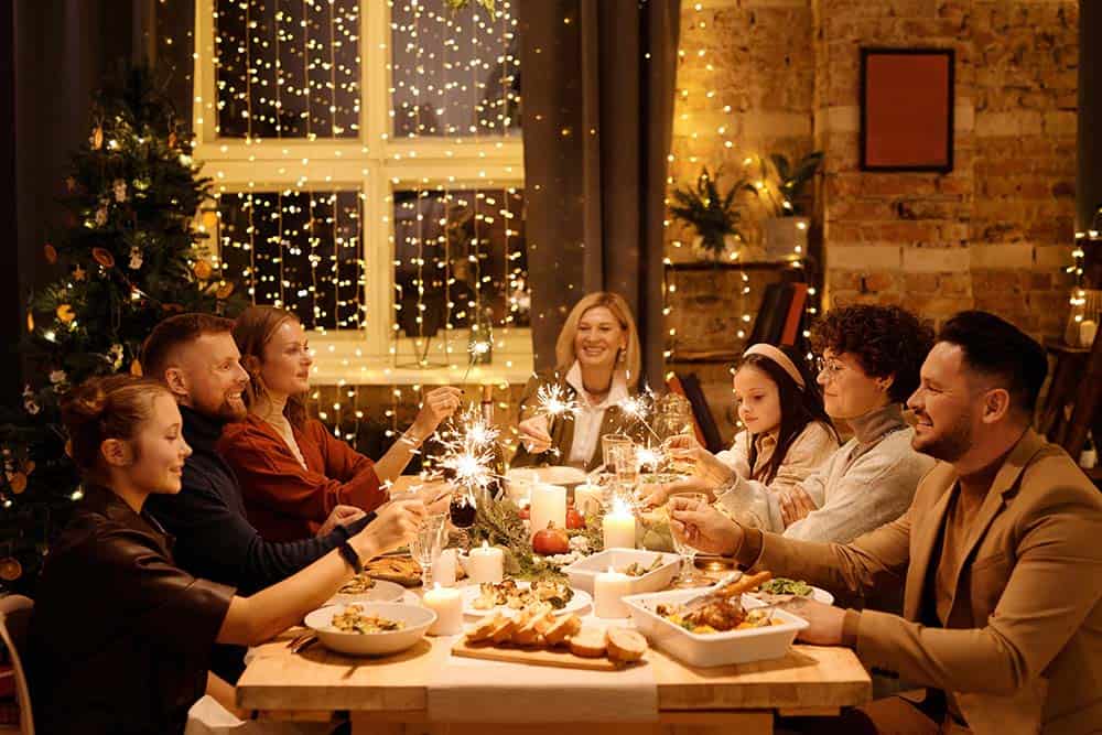 rodzina przy wigilijnym stole Boże Narodzenie blog