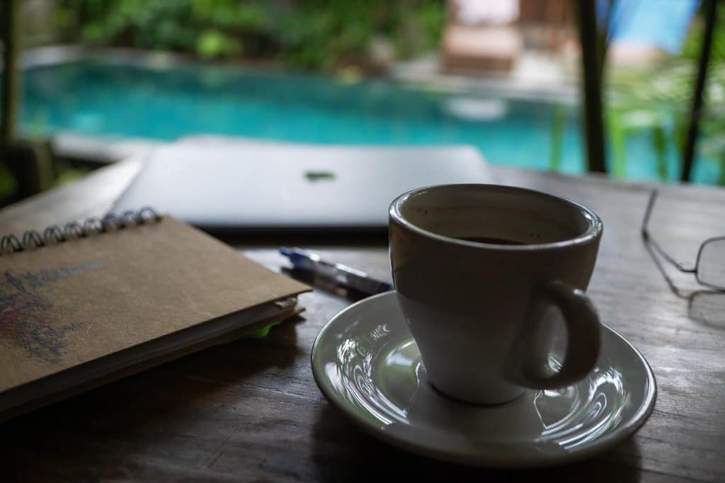 fenomen poranka Fenomen poranka, wejdź w nowy dzień like a pro! Przepis na poranek idealny poranna rutyna