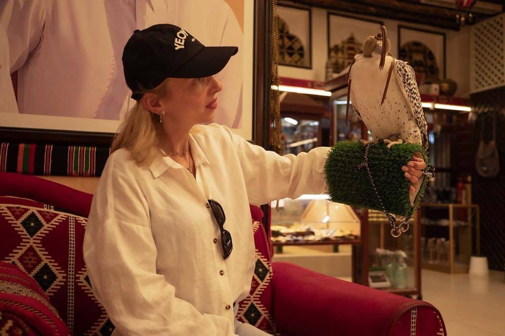 podstawy garderoby Zasada Pareta w damskiej szafie Moda damska lniane ubrania czyli podstawy garderoby