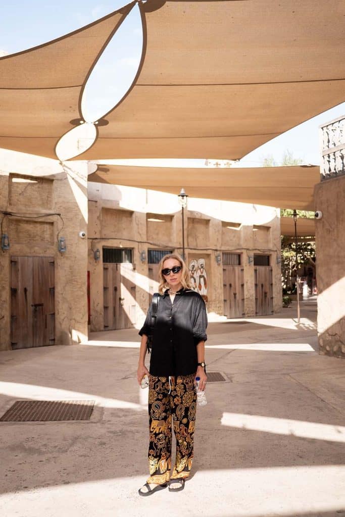 ulubione ubrania lniane Zasada Pareta w damskiej szafie Dubaj lniana koszula z długim rękawem moda damska