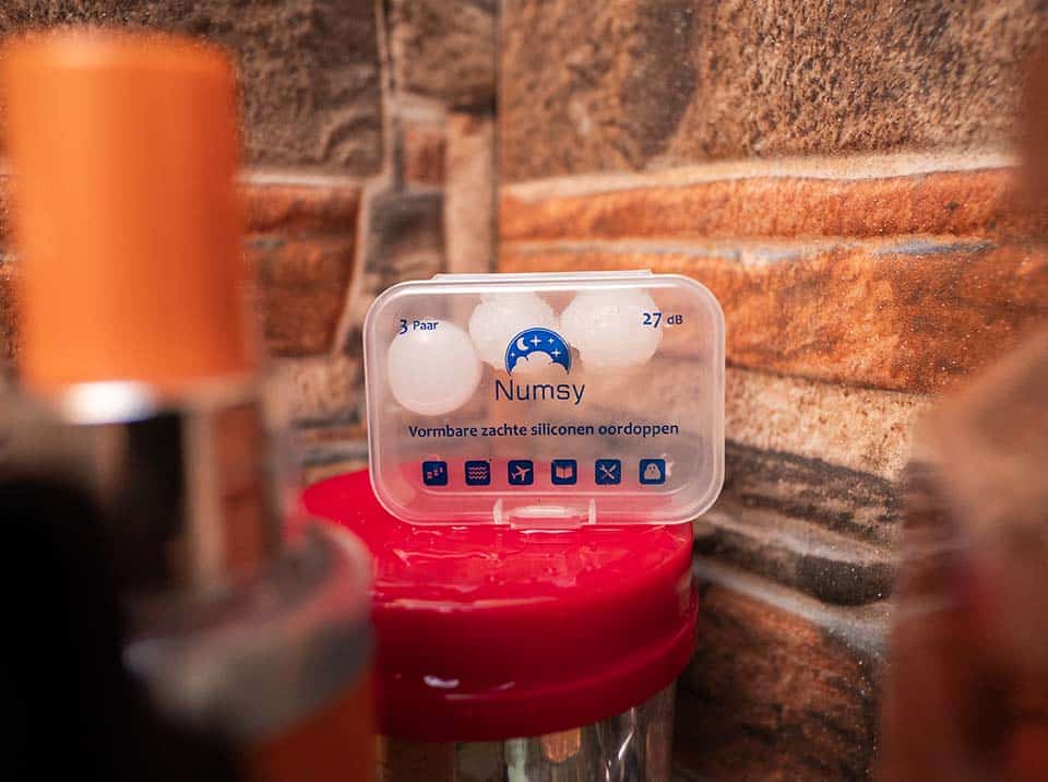 pielegnacja wlosow zatyczki do uszu Ulubiona pielęgnacja włosów, nawilżenie i reanimacja Zatyczki do uczy jak mogą się przydać w myciu włosów