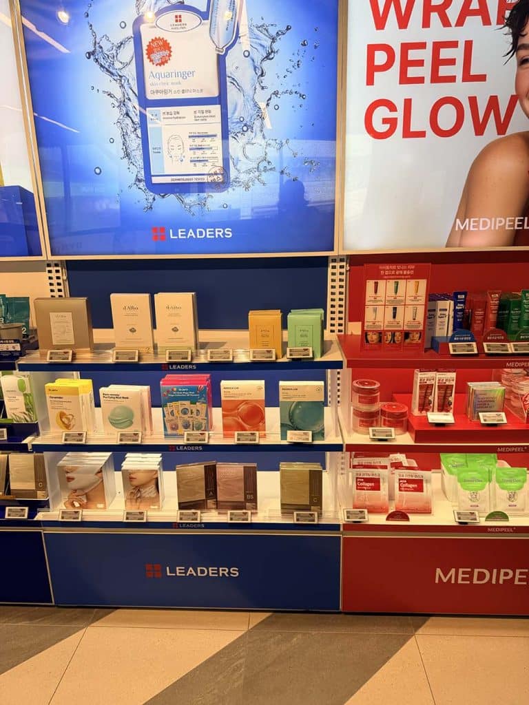 zakupy seul Koreańska analiza skóry w Seulu. Sprawdziłam, czy K-Beauty naprawdę działa Olive Young i hity pielęgnacji koreańskiej